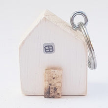 Load image into Gallery viewer, House Keychain Wood Gifts - Can be painted in a colour of your choice