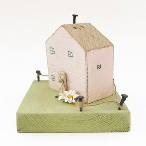 Little House Ornaments Pink Cottage