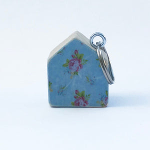 Wooden House Keychain with Floral Pattern Reverse Wooden Gifts