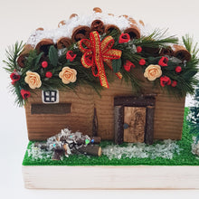 Load image into Gallery viewer, Log Cabin Christmas Decoration