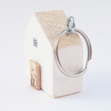 Load image into Gallery viewer, House Keychain Wood Gifts - Can be painted in a colour of your choice