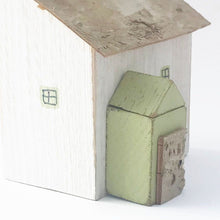 Load image into Gallery viewer, Wooden House Ornaments Green Wooden Decoration Little Cottages