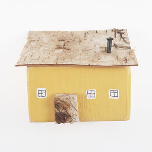 Miniature Wooden Cottage Yellow Ornaments Shelf Decor